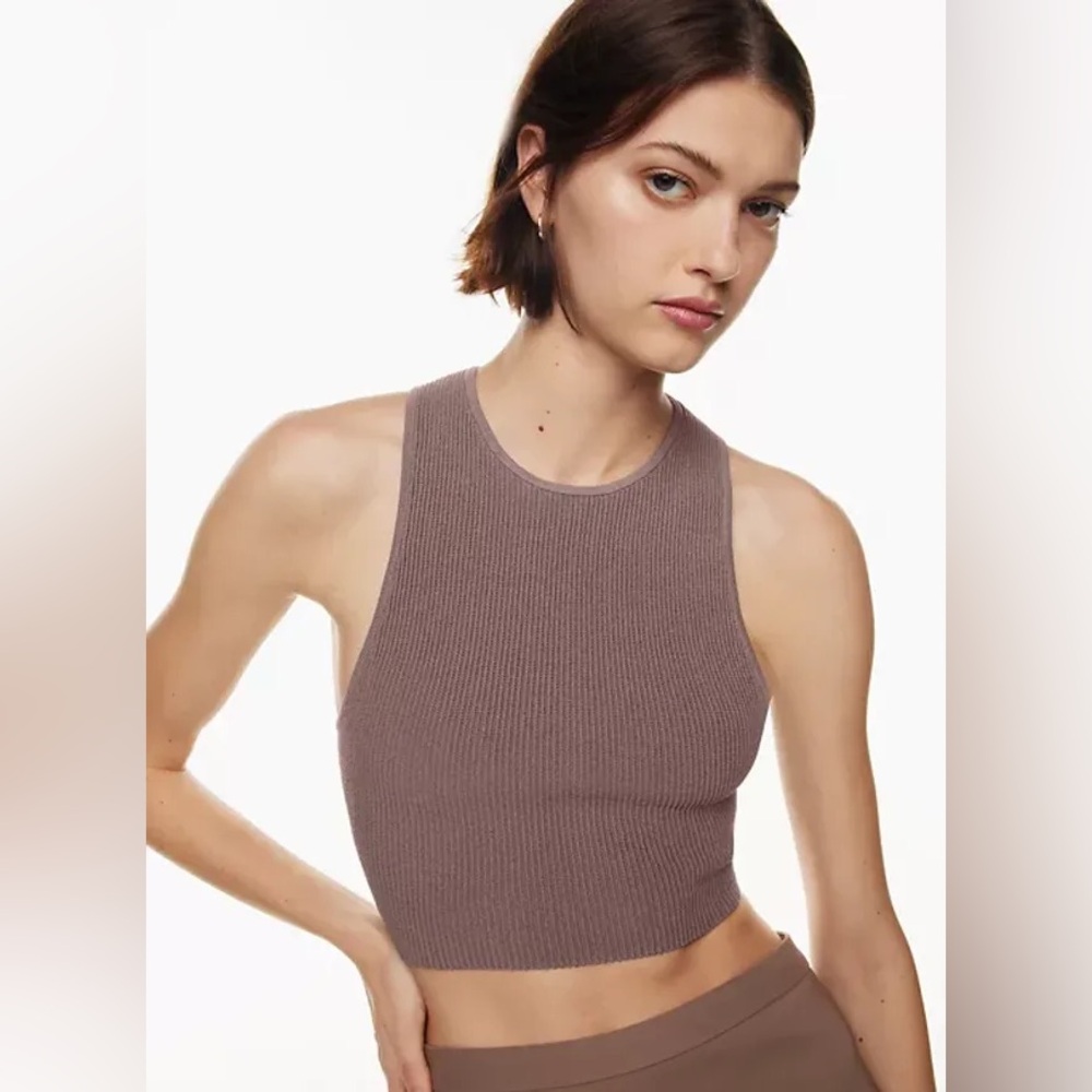 EUC Aritzia Babaton sculpt knit cropped halter in mauve, sz MEDIUM